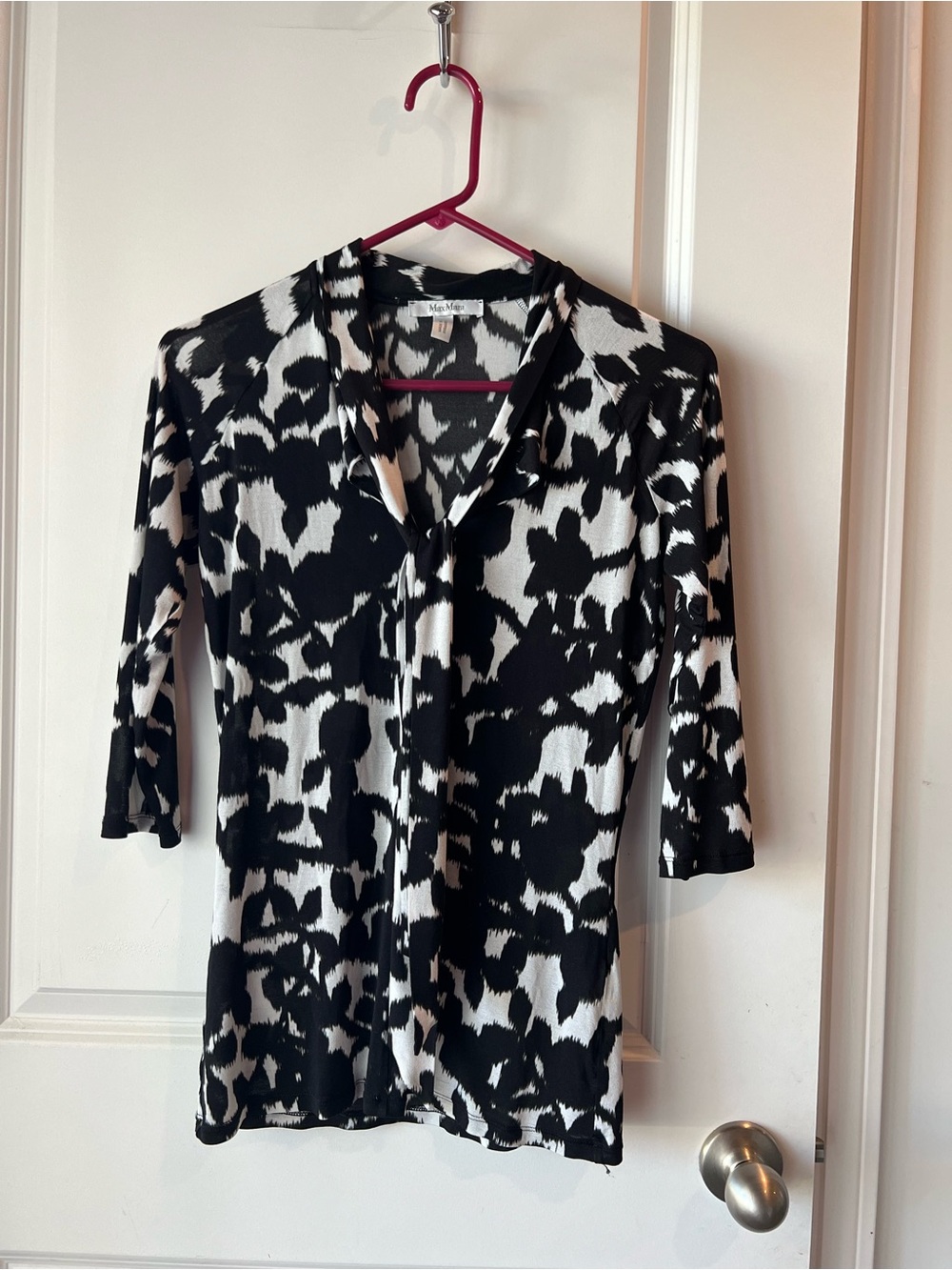 MaxMara Black and White Printed Tie-Neck blouse. Medium